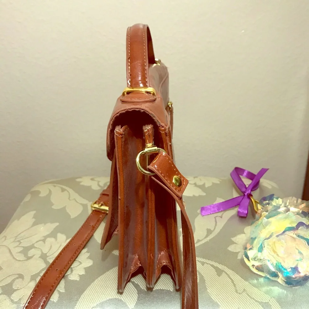 Cooperative women’s crossbody, polyvinyl - Picture 8 of 11